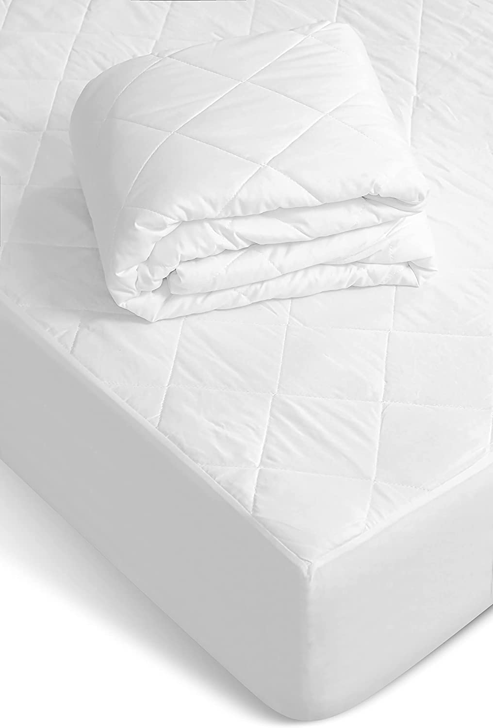 Charms Trend Quilted Mattress Protector