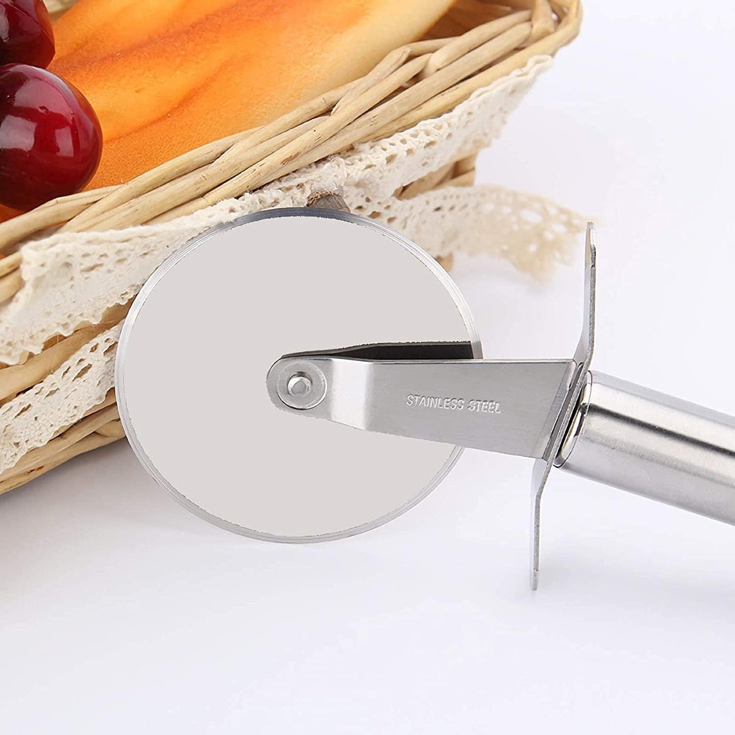 Stainless Steel Kitchen Prep Pizza Cutter Roller 8cm Blade Best Pizza Knife.